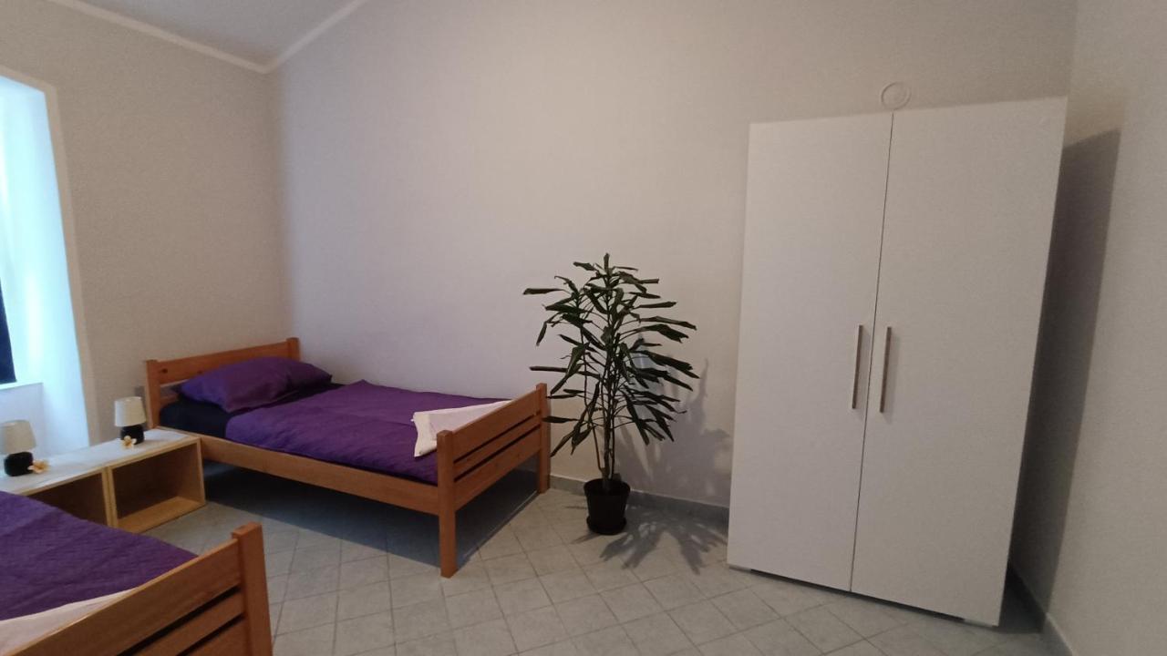 Studio Apartment Jemi Pula Eksteriør billede